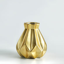 Load image into Gallery viewer, Europe Gold Matt Diamond Porcelain Vase